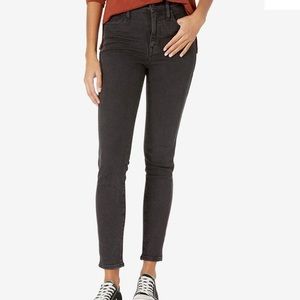NWT Madewell 10” washed black High Rise skinny jeans